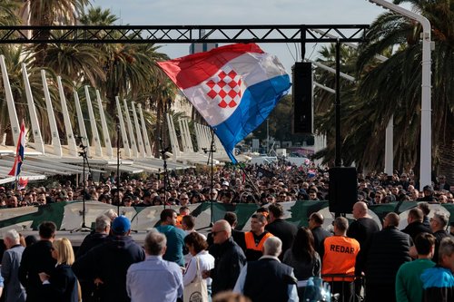 Protest u Splitu završen ispred zgrade Suda